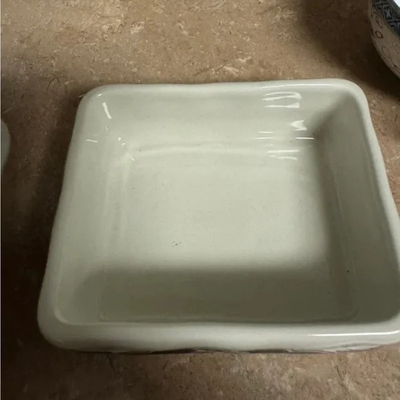 Blue and White Ceramic Box - Picture 6 of 6